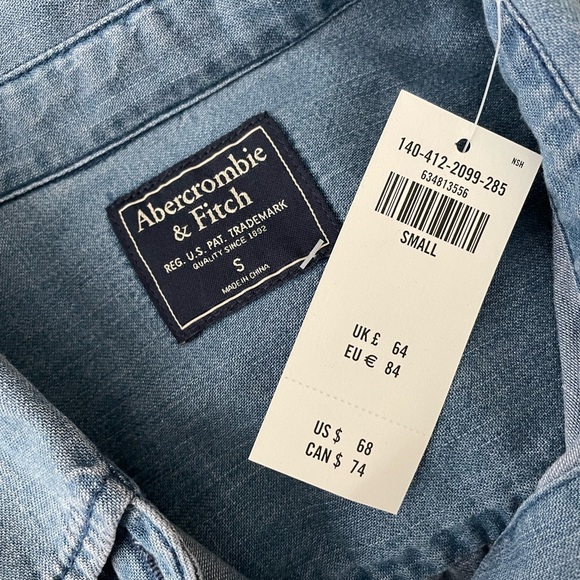 NWT Soft Abercrombie Chambray Blue Button Down Shirt - Picture 6 of 9